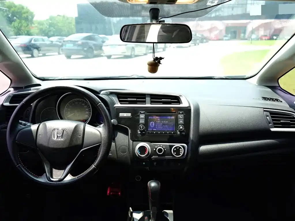 Honda Fit — миниатюра 7