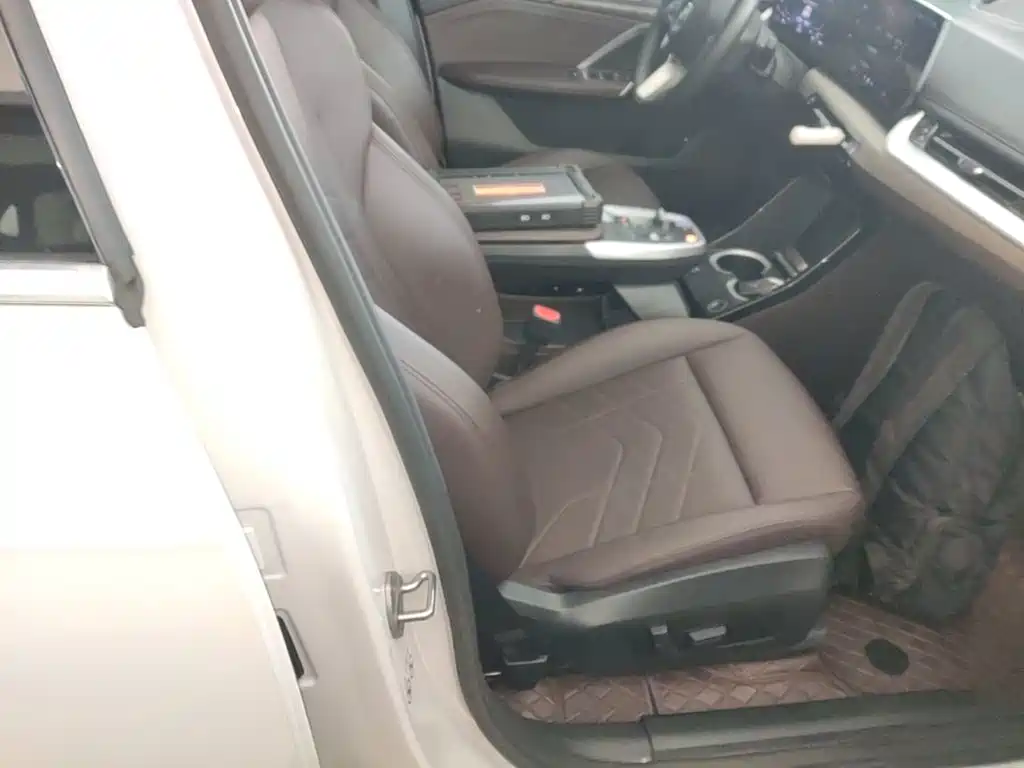 BMW iX1 — миниатюра 25