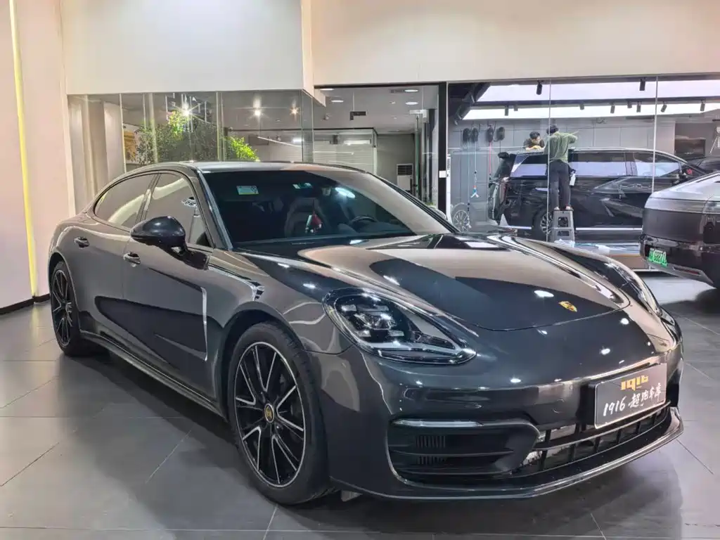 Porsche Panamera — миниатюра 2