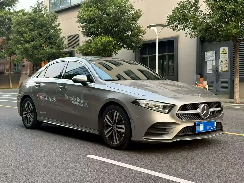 Mercedes-Benz A-Class — миниатюра 3