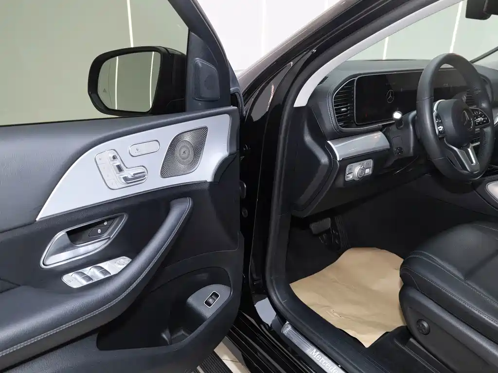 Mercedes-Benz GLE Coupe — миниатюра 11