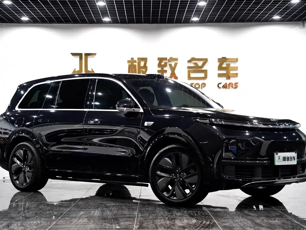 Li Auto Li L9 2025