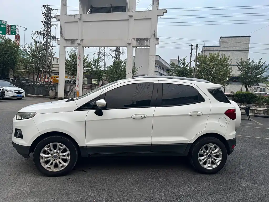 Ford Ecosport — миниатюра 8
