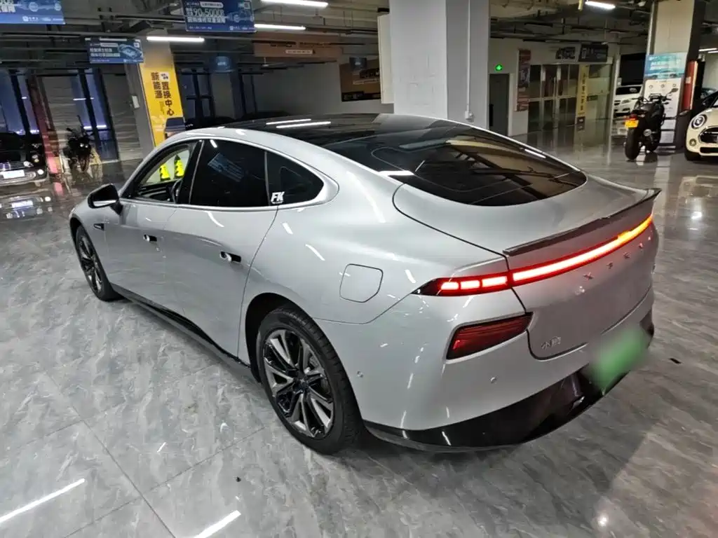 XPeng P7 — миниатюра 5