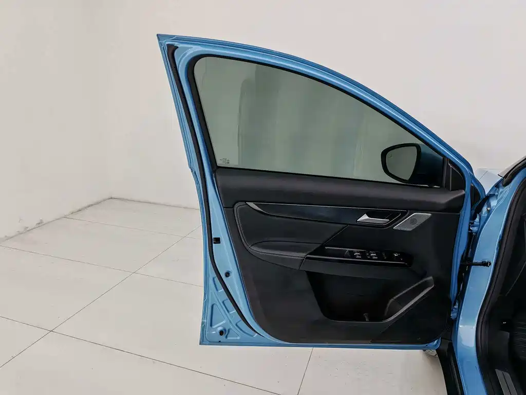 XPeng G3 — миниатюра 15