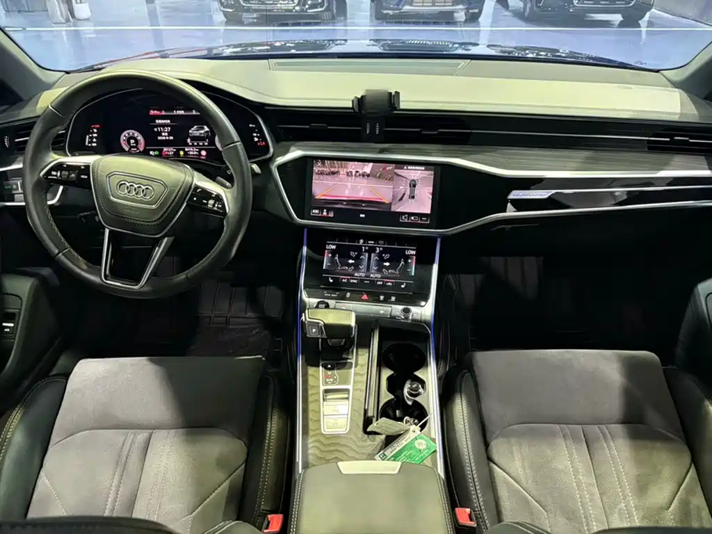 Audi A6L — миниатюра 12