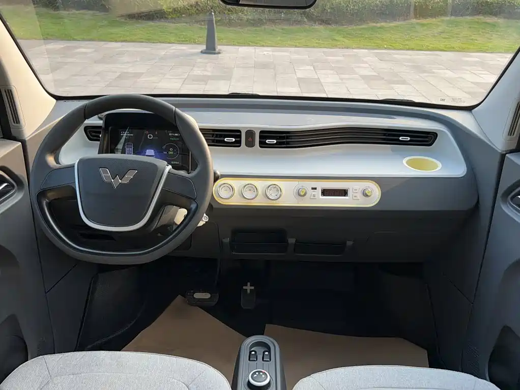 Wuling MINIEV — миниатюра 12