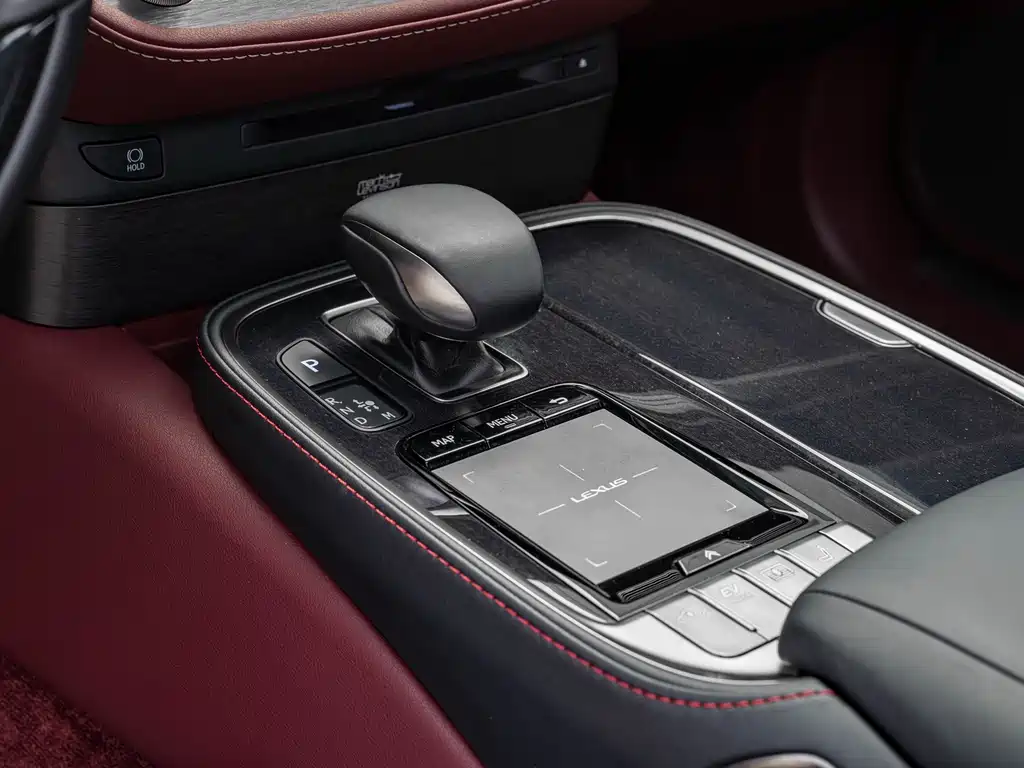 Lexus LS — миниатюра 15