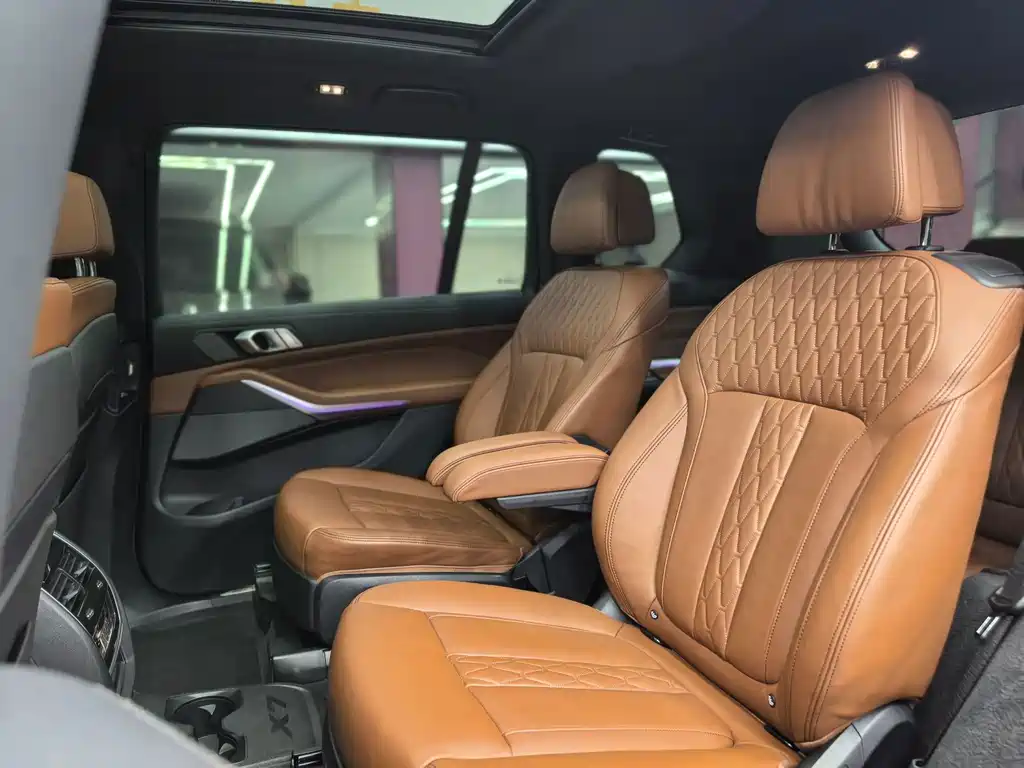 BMW X7 — миниатюра 34