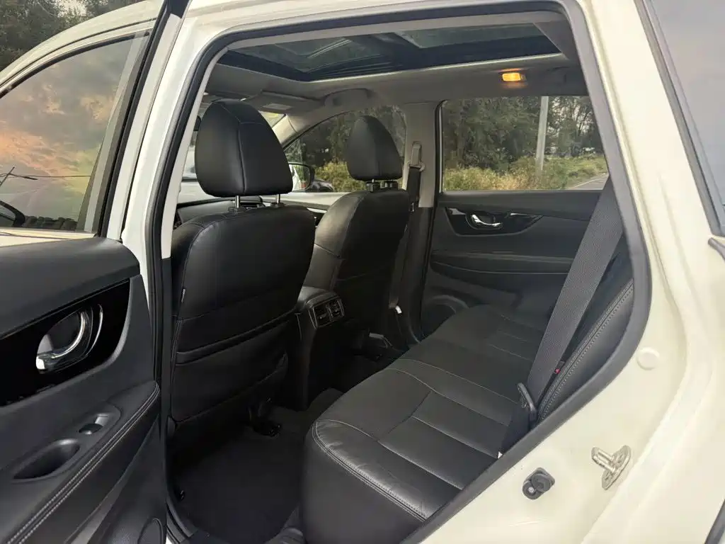 Nissan X-Trail — миниатюра 16