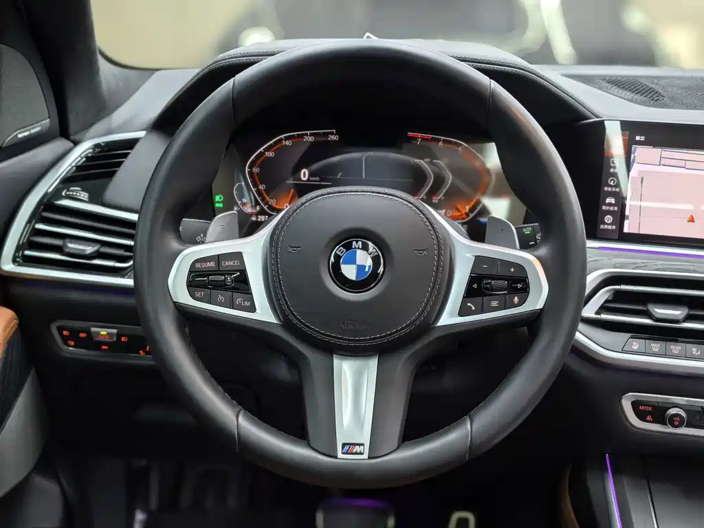 BMW X7 — миниатюра 28