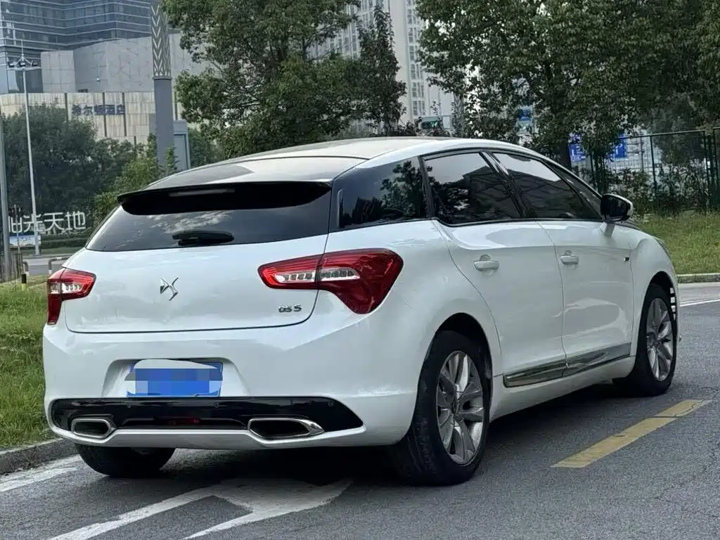 DS DS 5 — миниатюра 4
