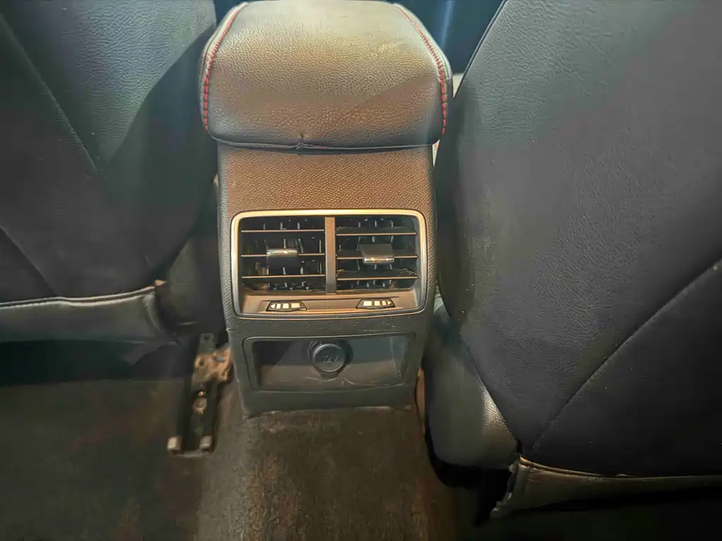 Peugeot 408 — миниатюра 13