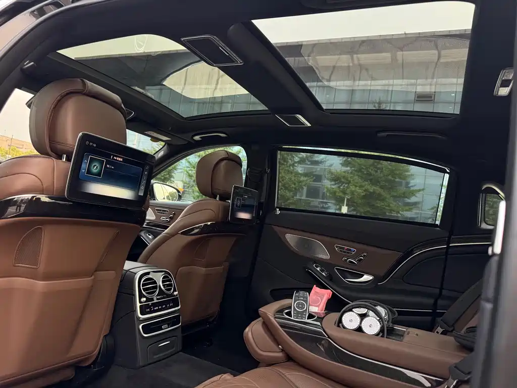 Mercedes-Benz S-Class — миниатюра 16
