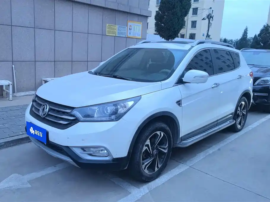 DONGFENG AX7