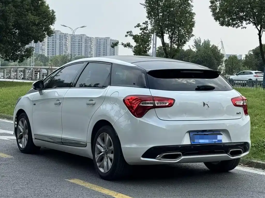 DS DS 5 — миниатюра 5