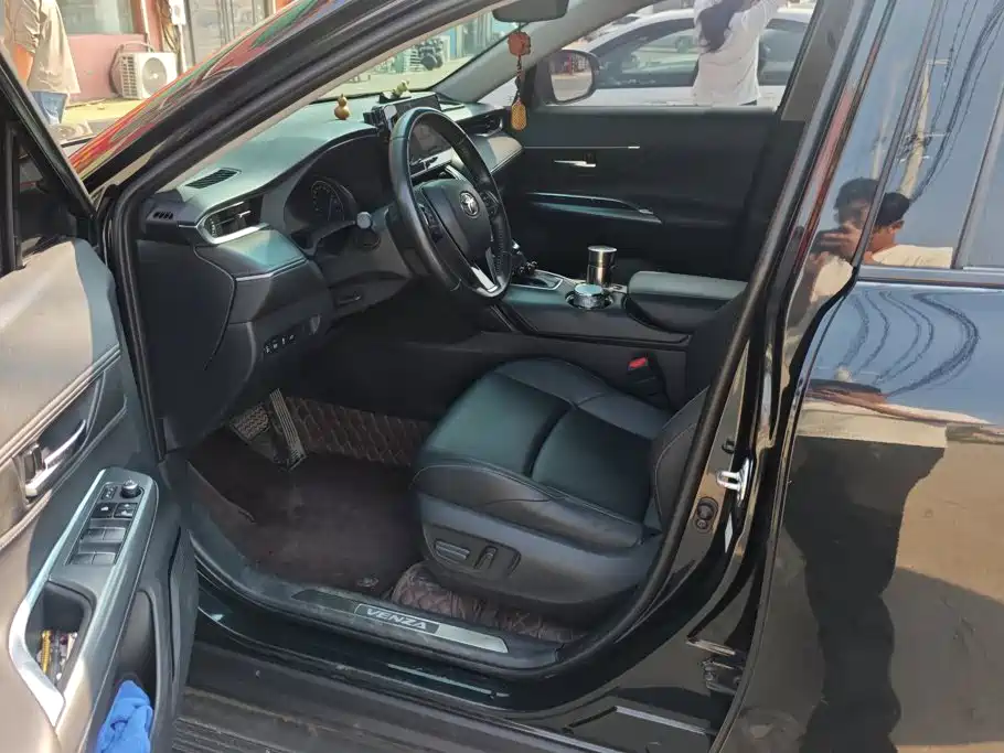 Toyota Venza — миниатюра 9