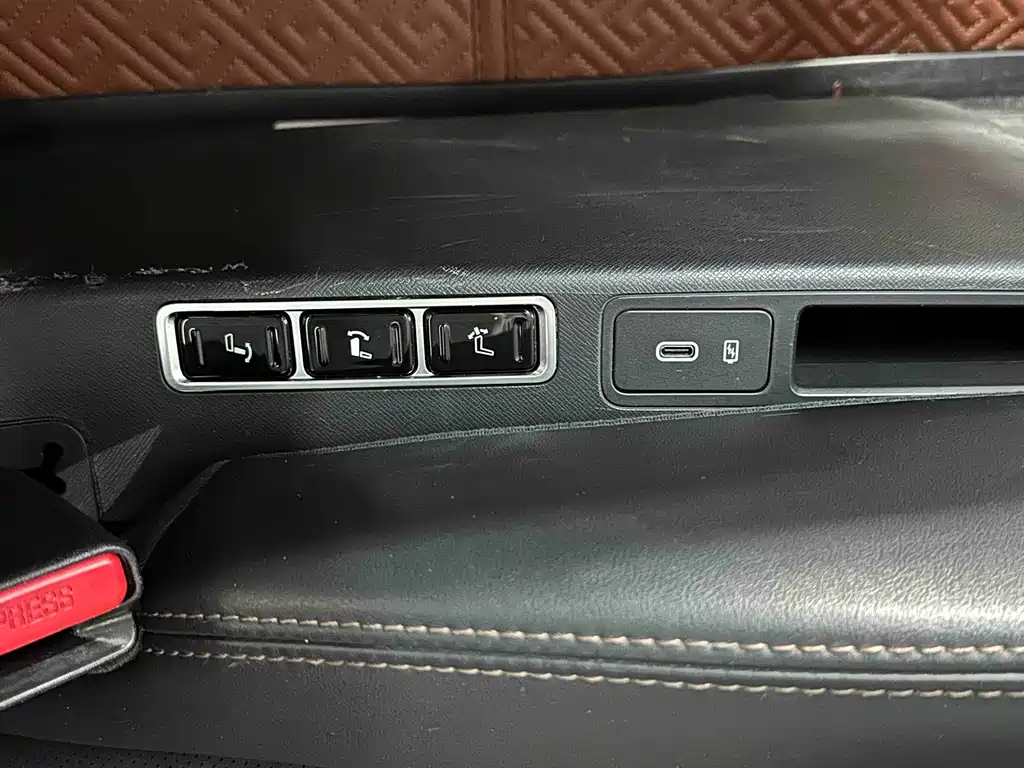 GAC Motor Trumpchi E8 — миниатюра 23