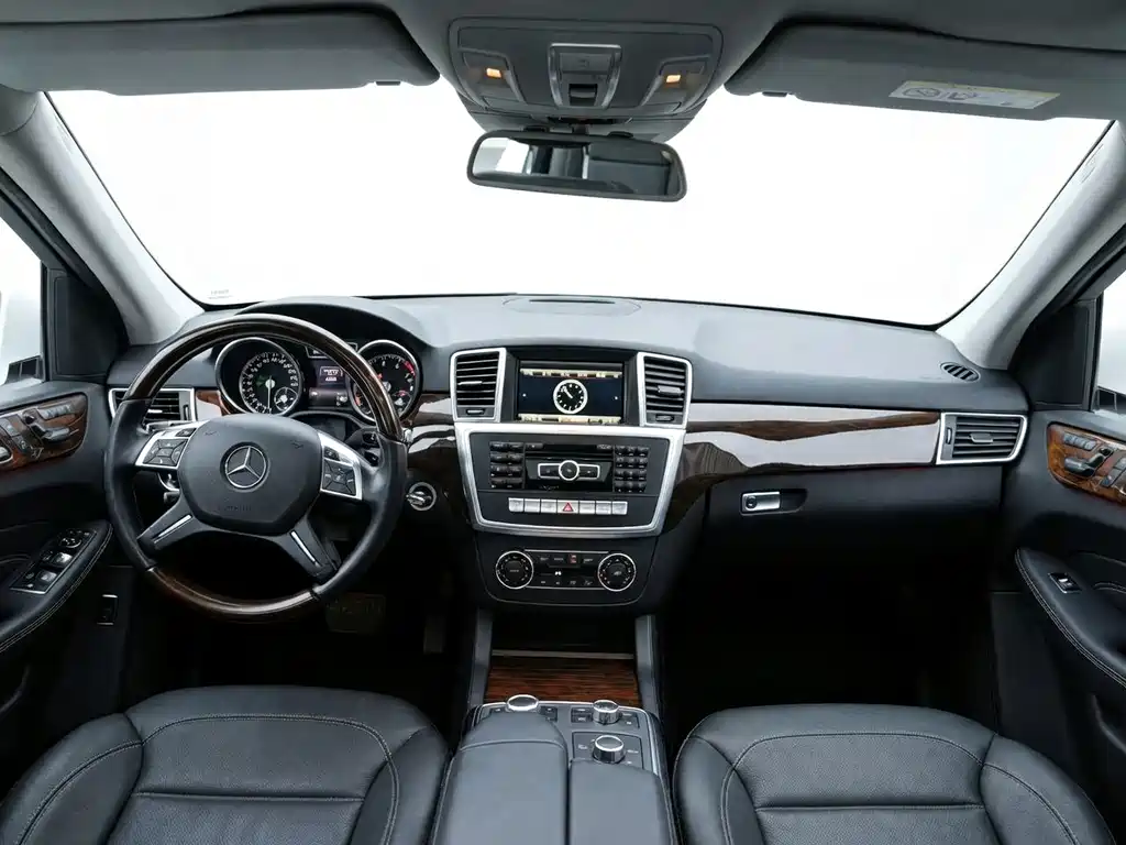 Mercedes-Benz M-Class — миниатюра 5