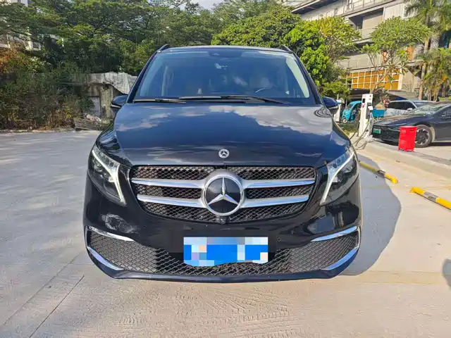Mercedes-Benz V-Class