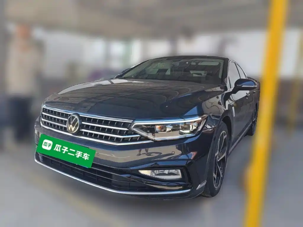 迈腾 2023款 200万辆纪念版 330TSI DSG豪华型 2023