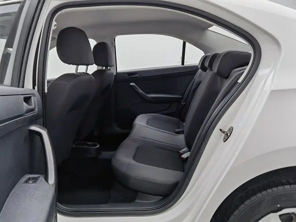 Volkswagen Santana — миниатюра 15