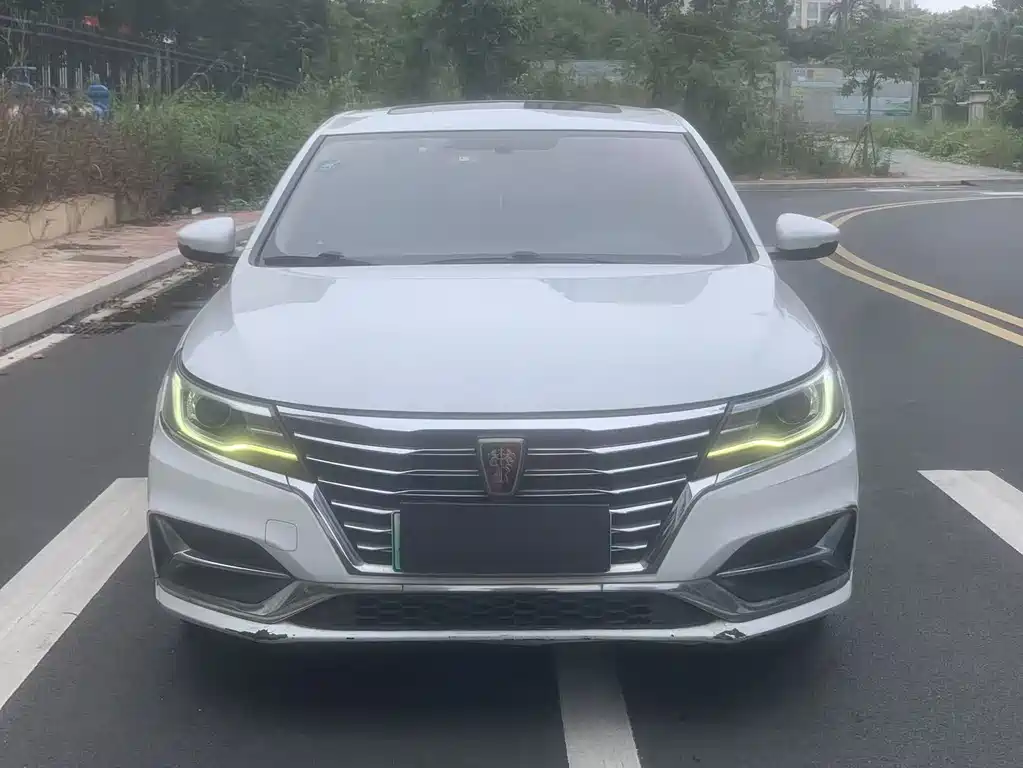 ROEWE I6 NEW ENERGY