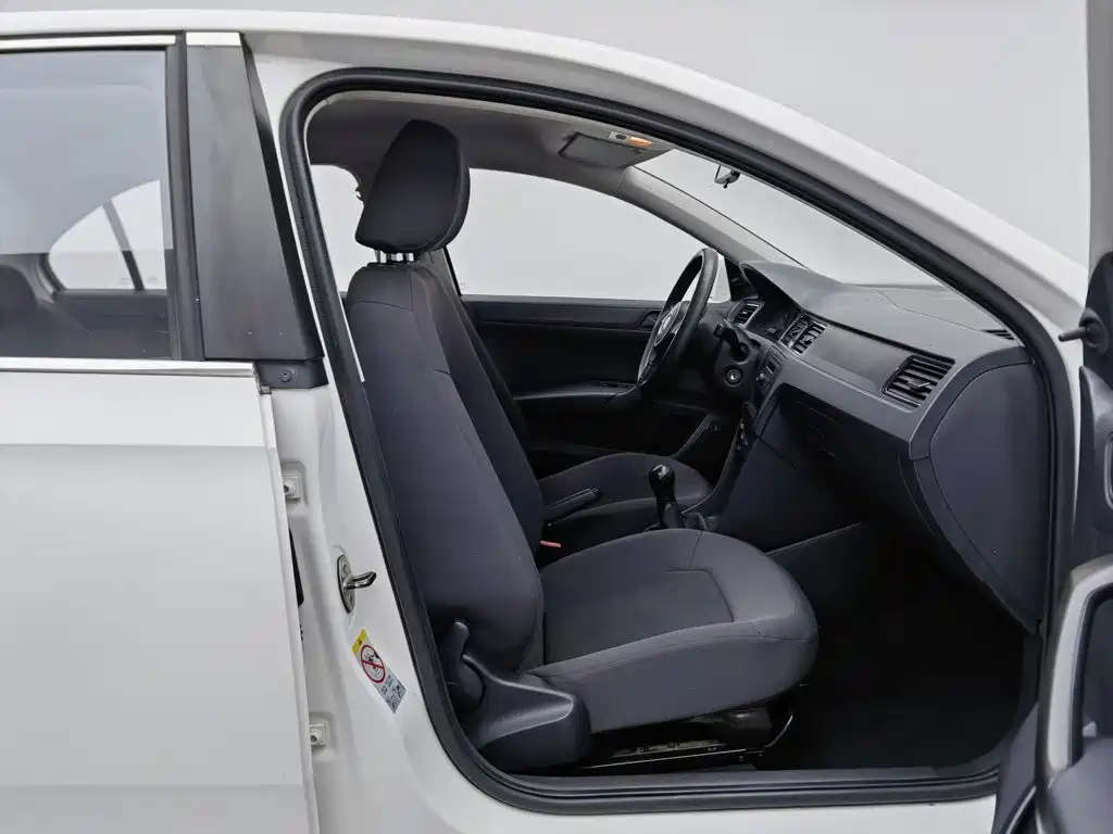 Volkswagen Santana — миниатюра 23