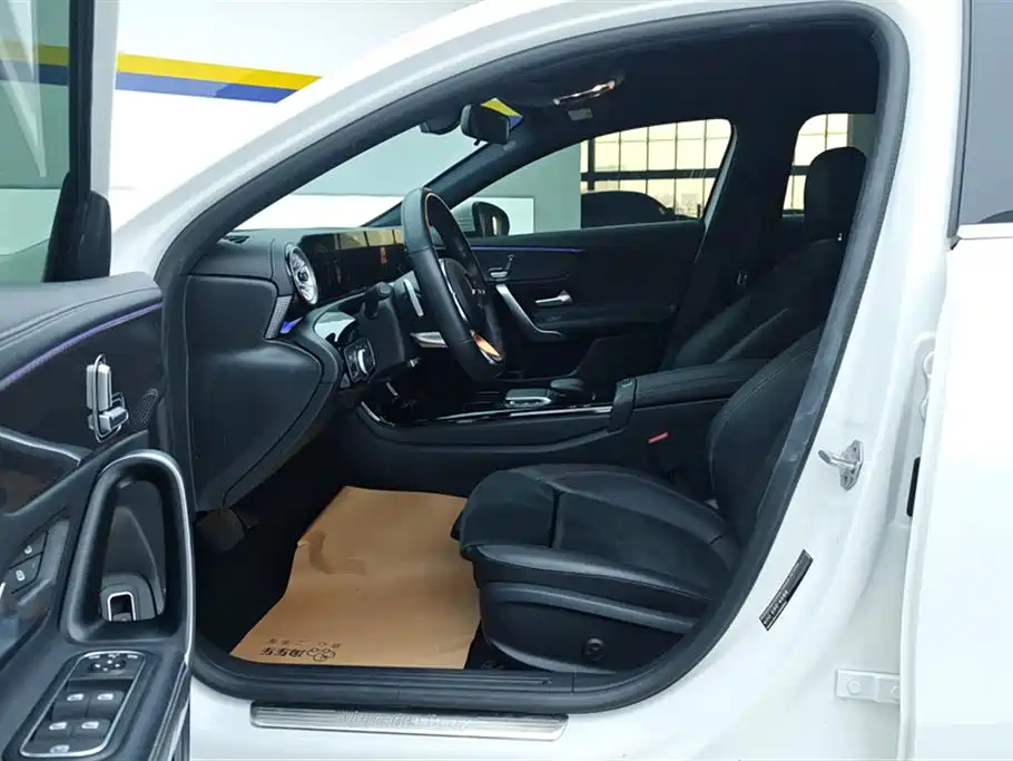 MERCEDES-BENZ A CLASS