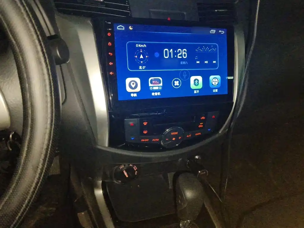 Nissan Navara — миниатюра 6