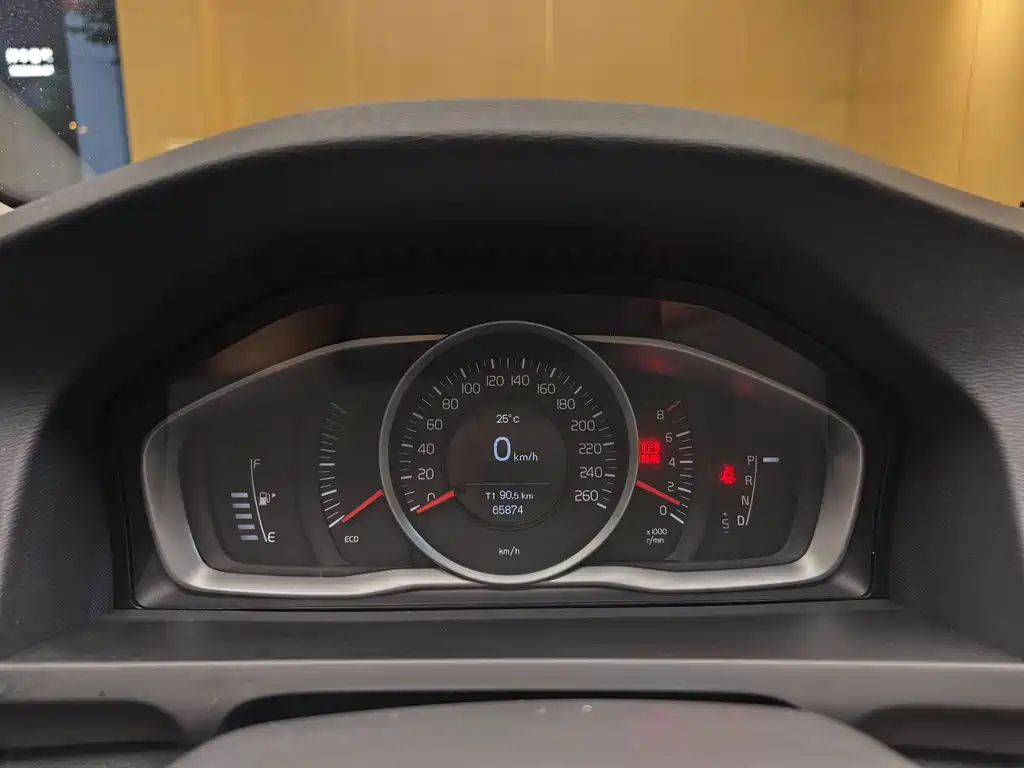 Volvo S60 — миниатюра 33
