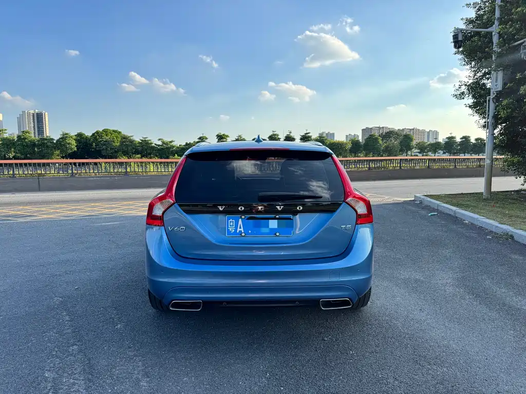 Volvo V60 — миниатюра 6
