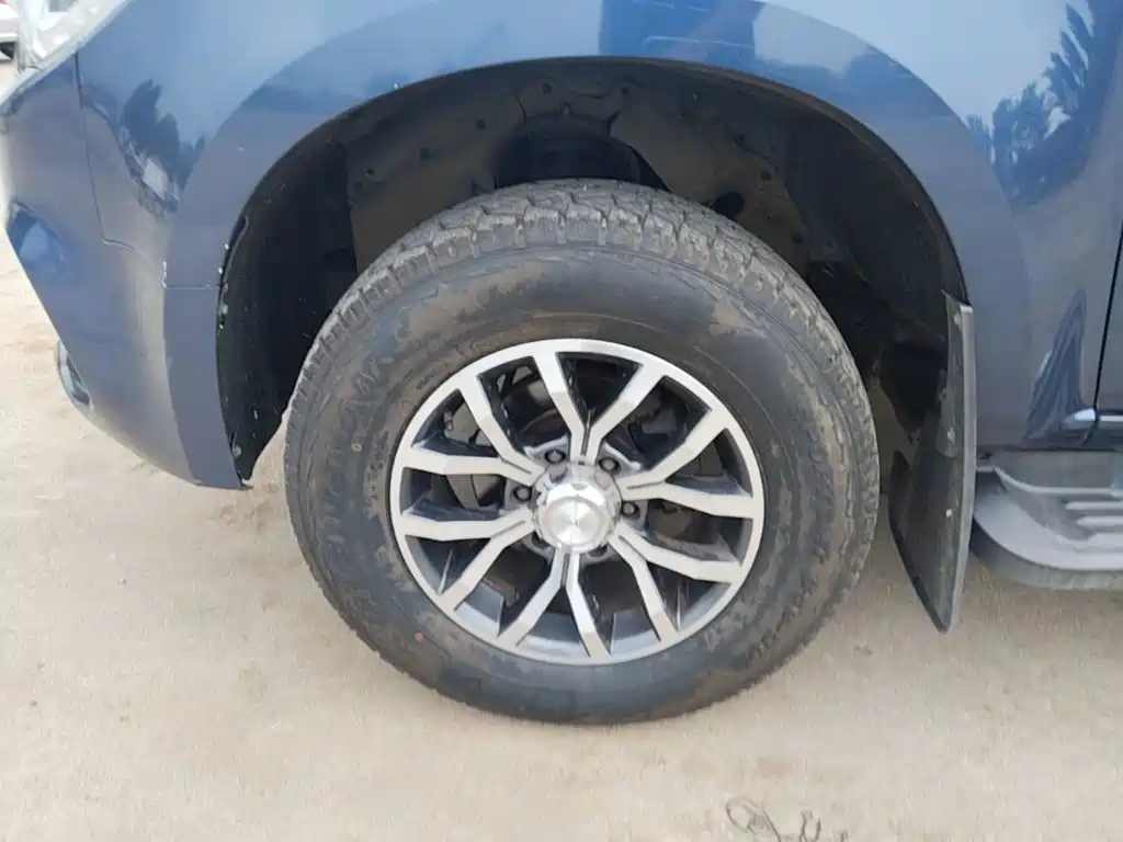 Isuzu TAGA Daga — миниатюра 23