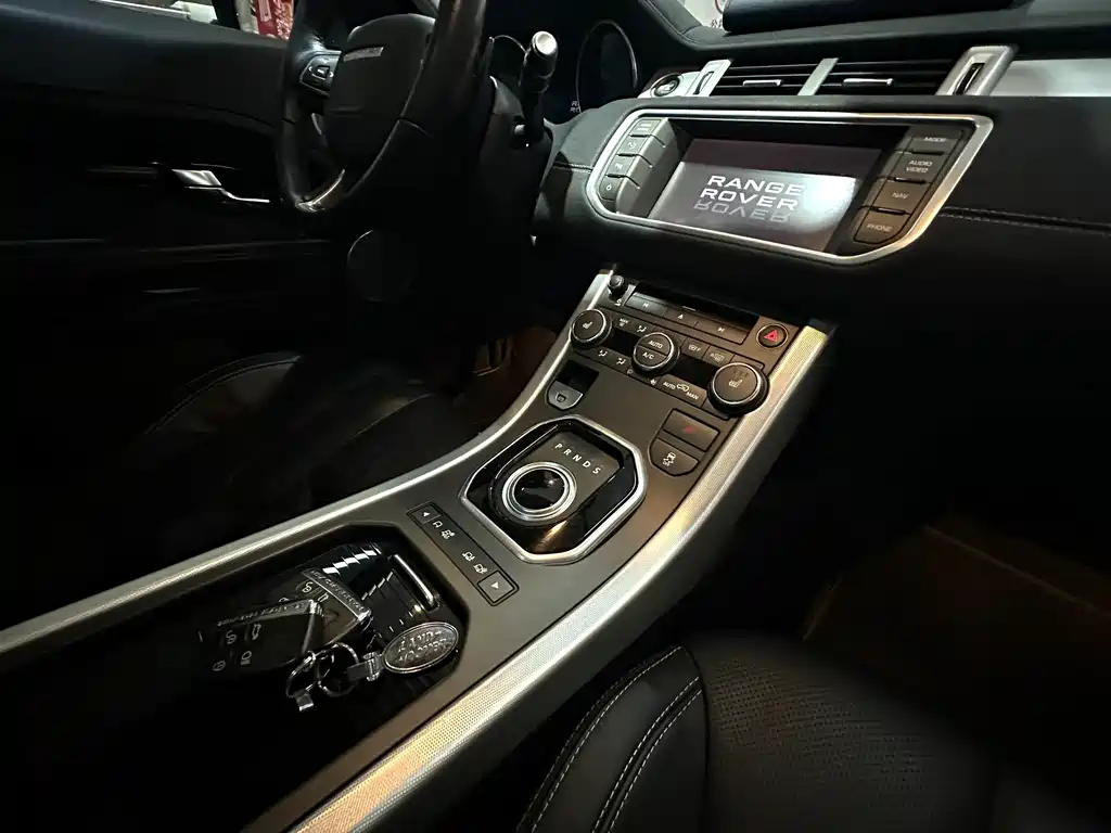 Land Rover Evoque (Import) — миниатюра 19
