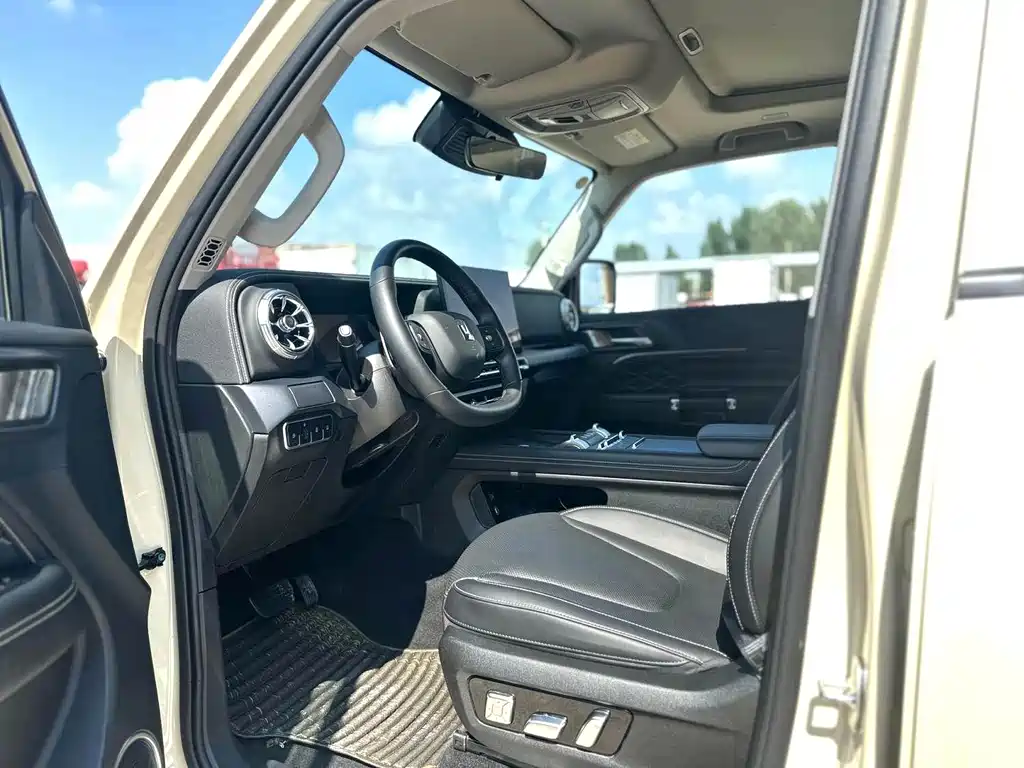 Tank Tank 300 New Energy — миниатюра 6
