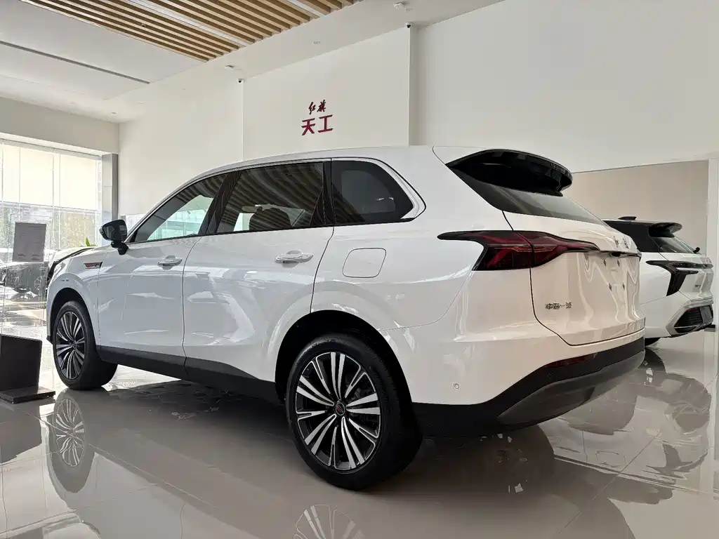 Hongqi Красный флаг HS6 PHEV — миниатюра 9