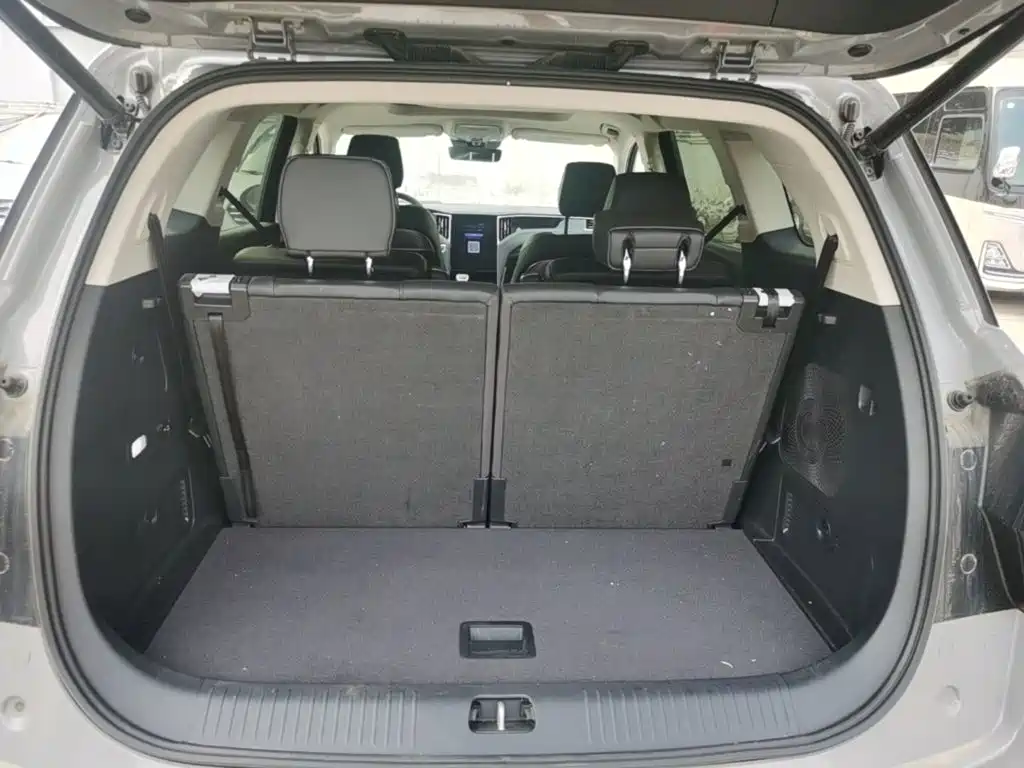 Hongqi Hongqi HS7 PHEV — миниатюра 19