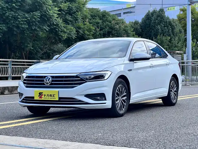 VOLKSWAGEN SAGITAR 2021