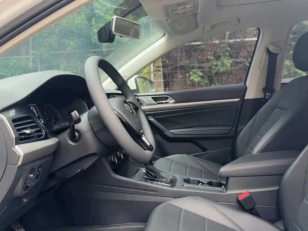 Volkswagen Lavida 2019 1.5L AT Comfort VI