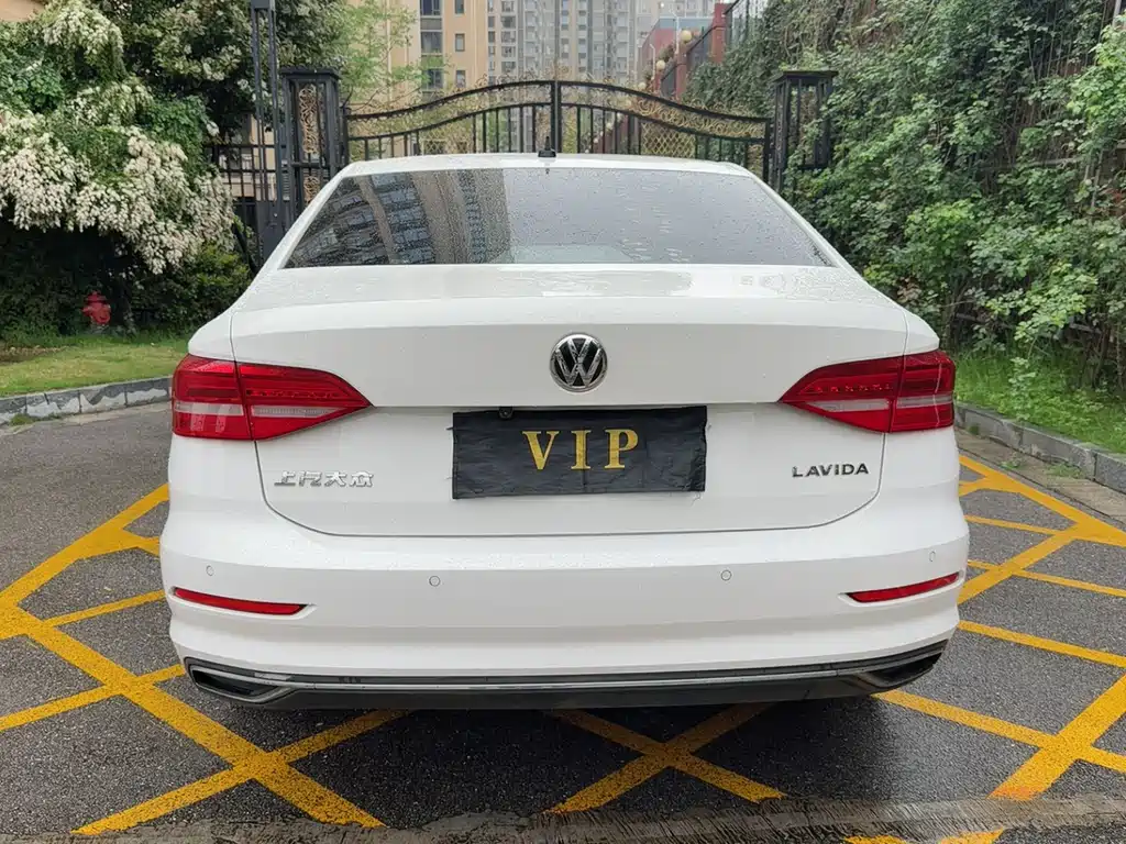 Volkswagen Lavida 2019 1.5L AT Comfort VI