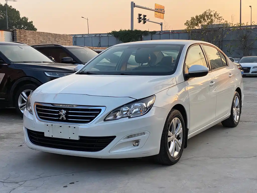 Peugeot 408 2015