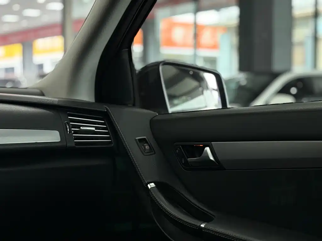 MERCEDES-BENZ R CLASS