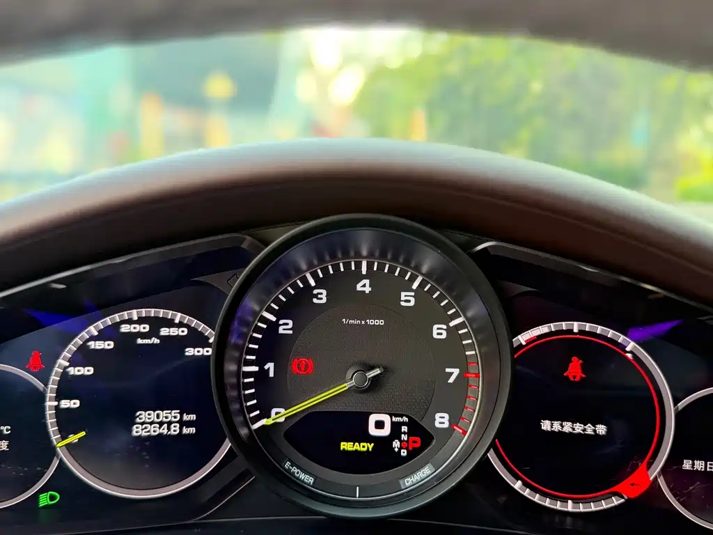 Porsche Panamera Hybrid — миниатюра 32