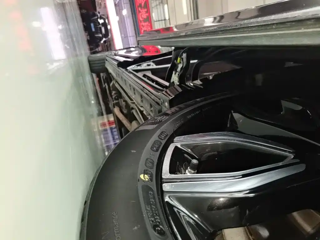 Hongqi Hongqi HQ9 — миниатюра 22