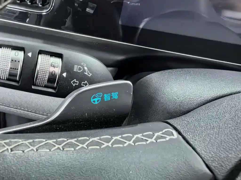 BYD Sealion 05 EV — миниатюра 19