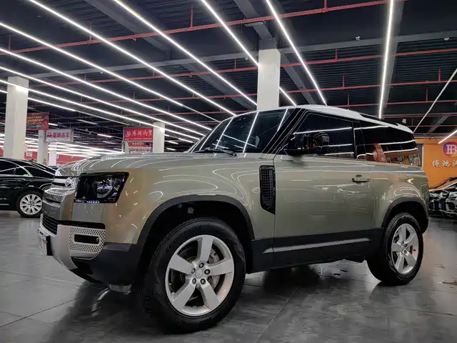 LAND ROVER DEFENDER 2021