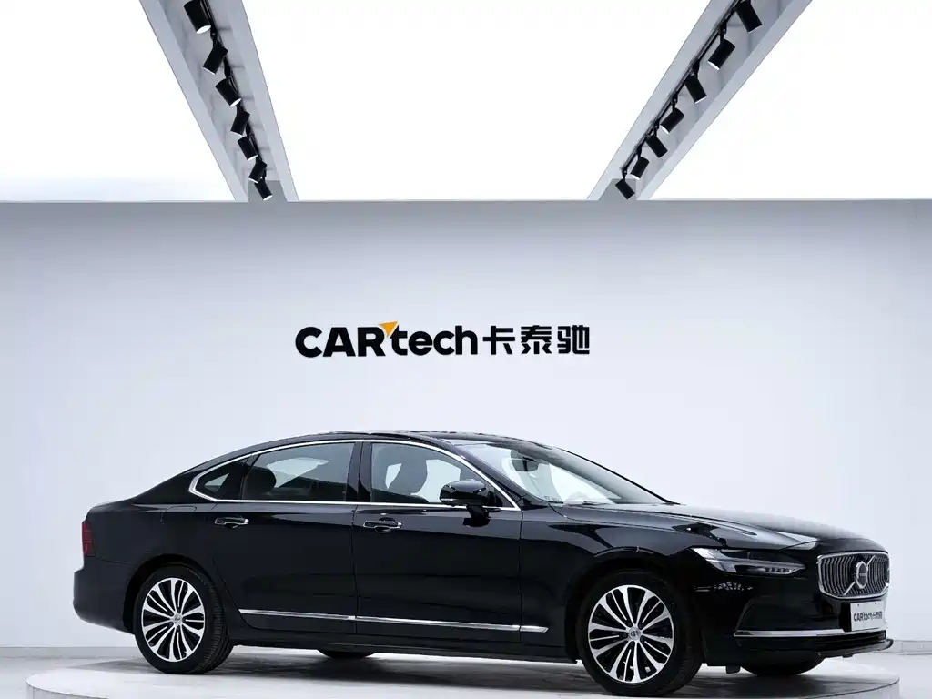 Volvo S90 2023 B5 Luxury