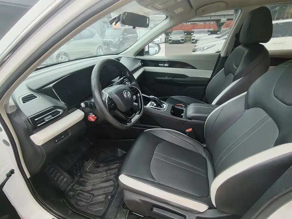 Dongfeng E70 2021 500