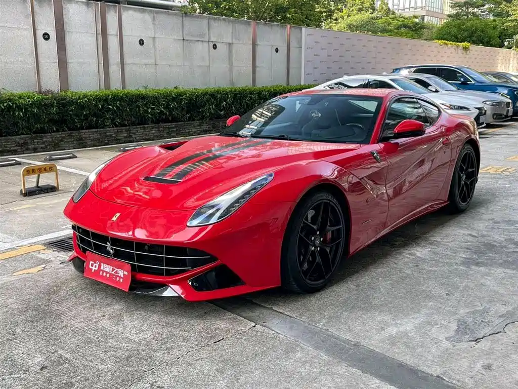 Ferrari F12berlinetta 2013