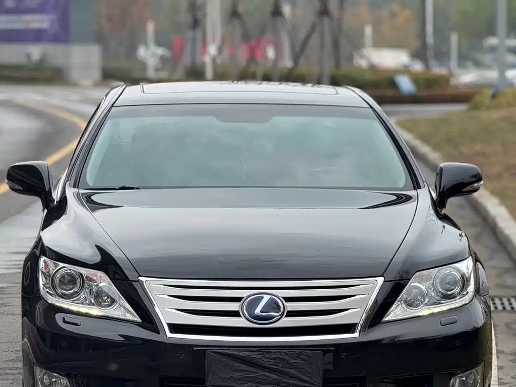 Lexus LS 2012